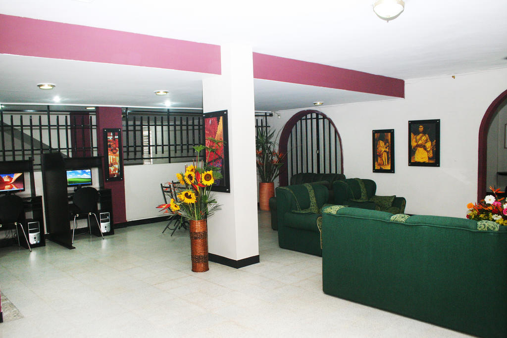 Hotel Normandia Medellín Esterno foto