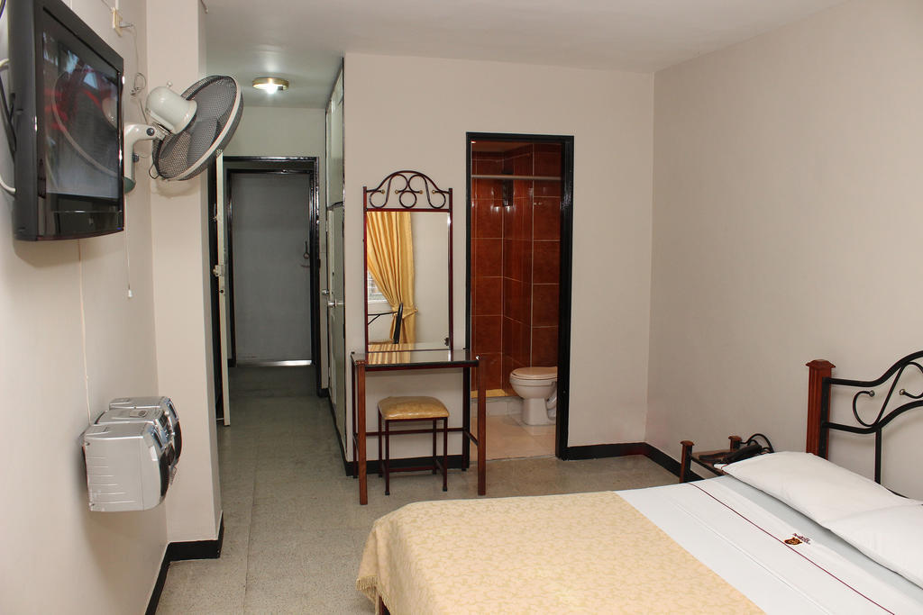 Hotel Normandia Medellín Esterno foto